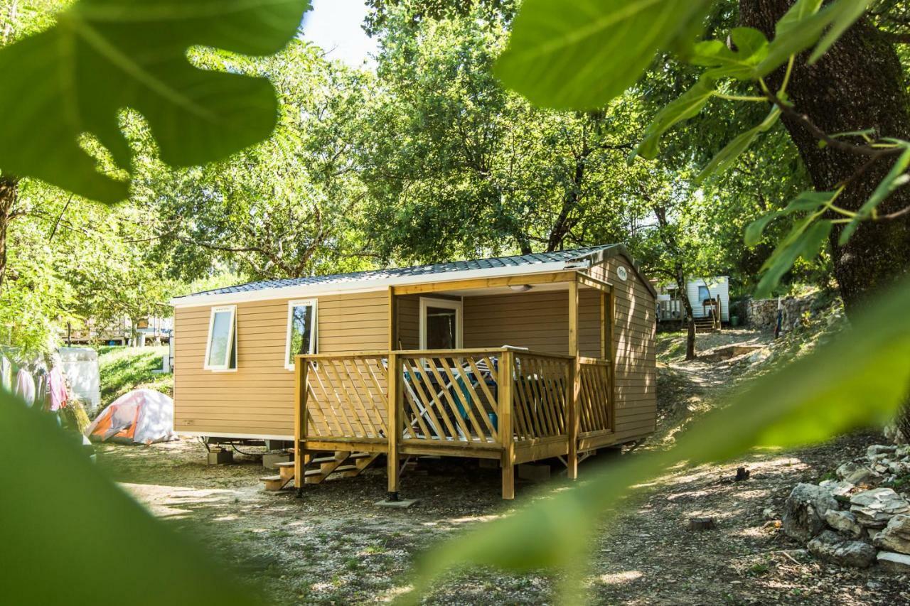 Chauzon Camping Les Chenes מראה חיצוני תמונה